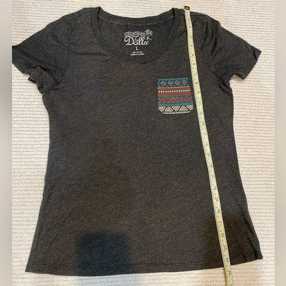 Sirens & Dolls Gey T-Shirt with Colorful Pocket, short-sleeve, Ladies Large - Picture 9 of 9